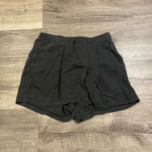 Women's Black Lululemon shorts